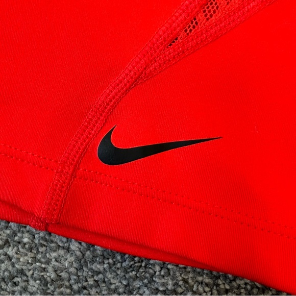 Nike red high neck crop top - Picture 4 of 9